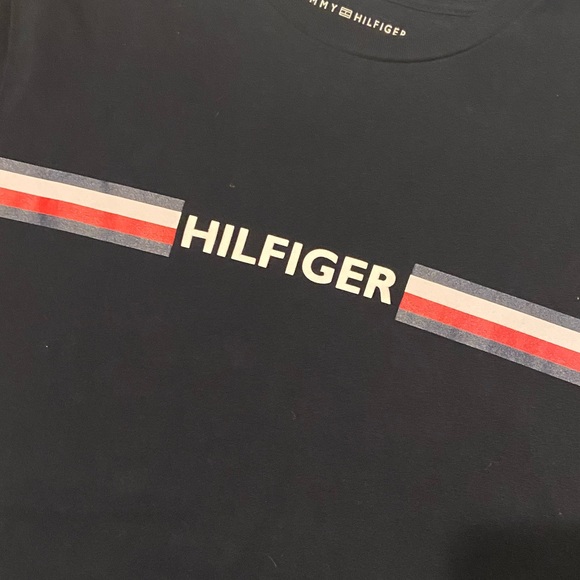 👕BUNDLE OF 3 TOMMY HILFIGER SHIRTS👕 - Picture 3 of 11